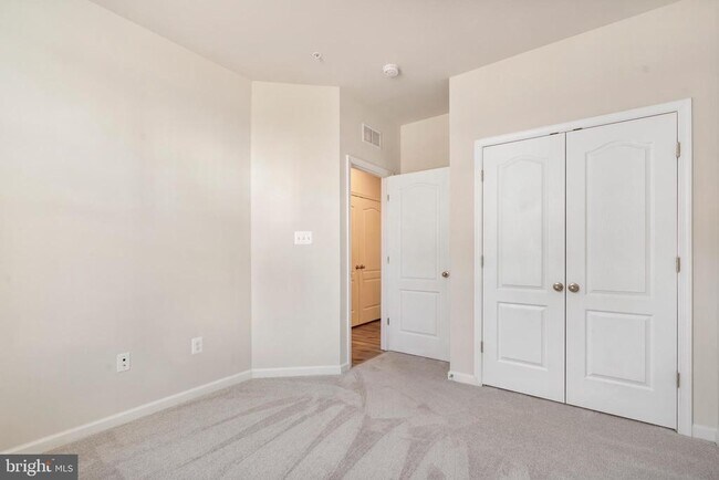 Building Photo - 5892 Bella Marie Wy