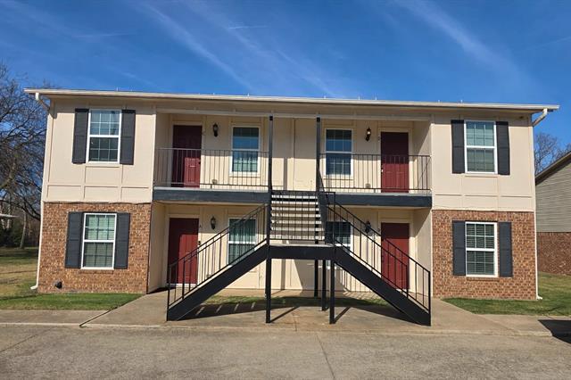 Building Photo - 620 Race St