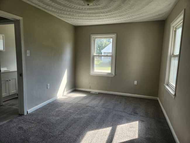 Building Photo - Now Ready!