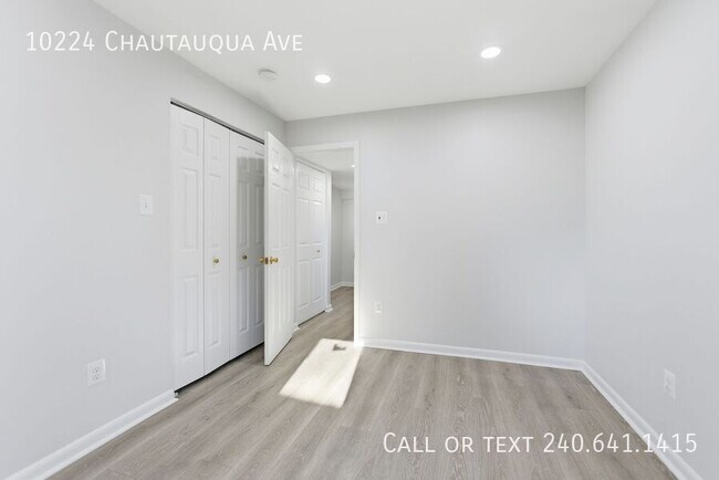 Building Photo - 10224 Chautauqua Ave