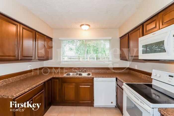 Building Photo - 16318 Sky Blue Ln