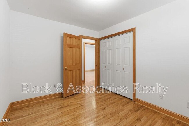 Building Photo - 1200 Boxwood Ln