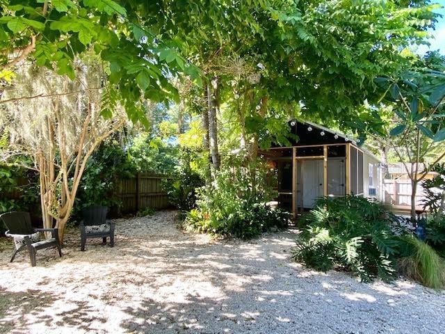 Building Photo - 3611 Bradenton Rd