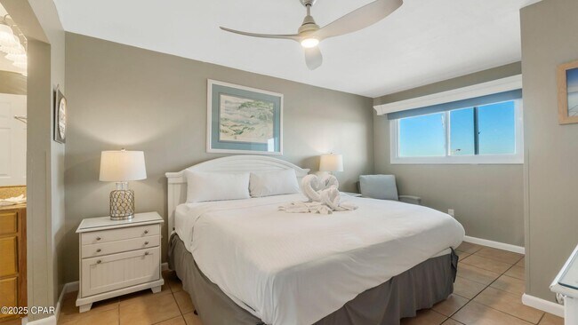 Building Photo - 8743 Thomas Dr