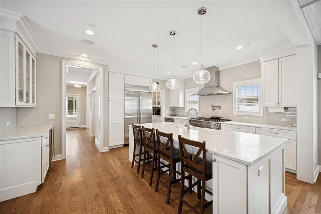 Building Photo - 420 Evanston Ave