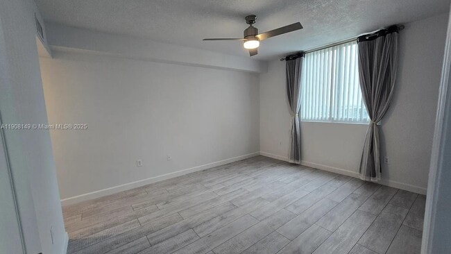 Building Photo - 275 NE 18th St