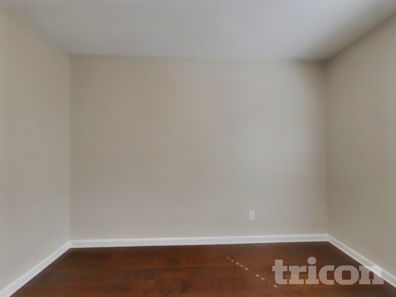 Building Photo - 250 Janney Cir