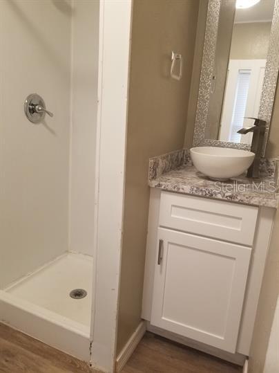 Building Photo - 318 E Tarpon Ave