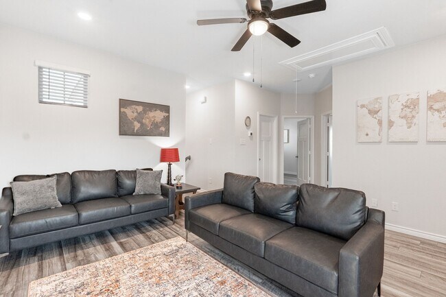 Building Photo - 840 Mineral Wells Ln