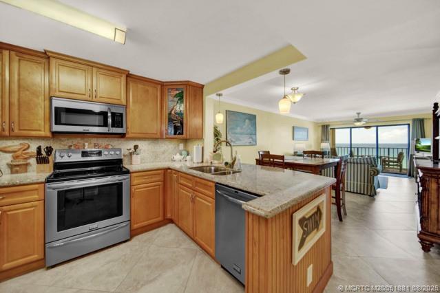 Building Photo - 9490 S Ocean Dr