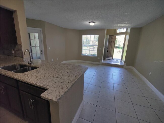 Building Photo - 445 Fountainhead Cir