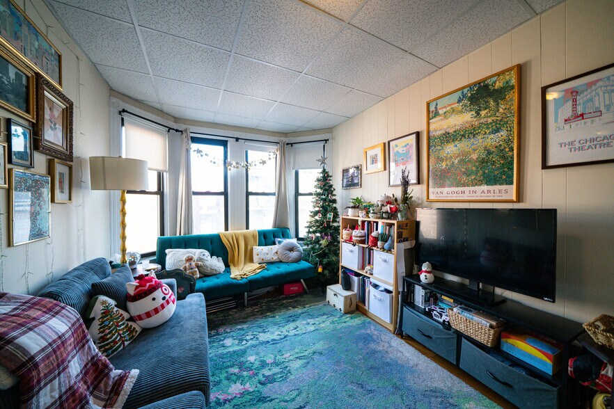 Building Photo - 826 Huntington Ave