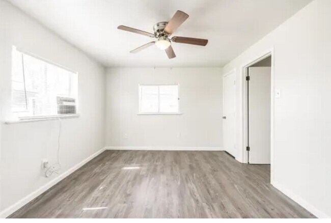 Building Photo - 6608 Georgianna Dr