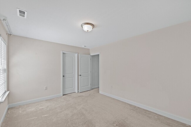 Building Photo - Spacious 4bd/3ba in Franklinton