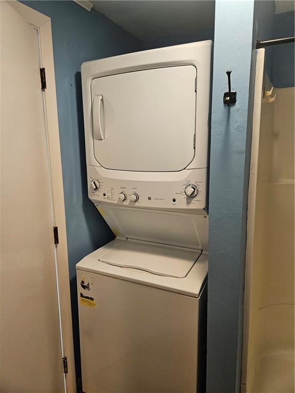 Building Photo - 24 Silverwood Dr