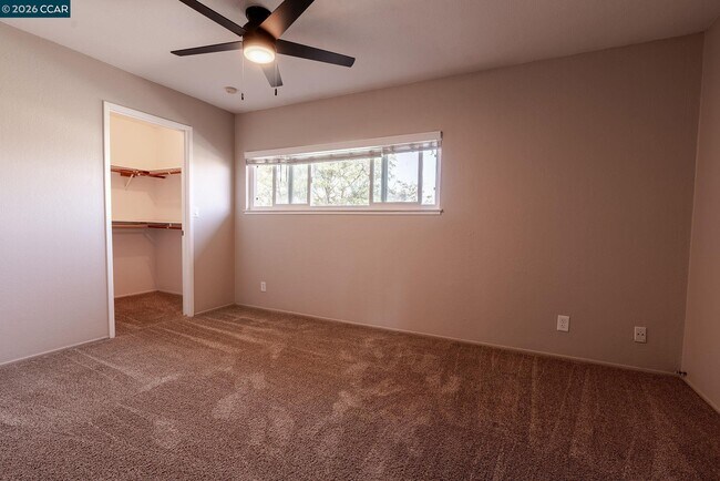 Building Photo - 1359 Shade Oak Ln