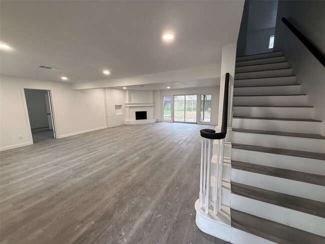 Building Photo - 1111 Caspian Ln