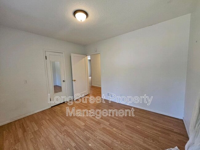 Building Photo - 632 Lake Bay Ct