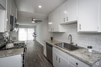 Interior Photo - Brentwood Apartments