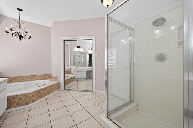 Building Photo - 20906 Greenfield Trail