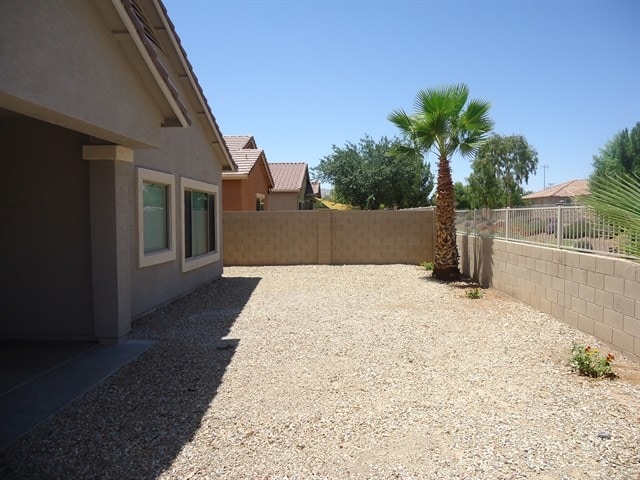 Building Photo - 17784 W Paradise Lane