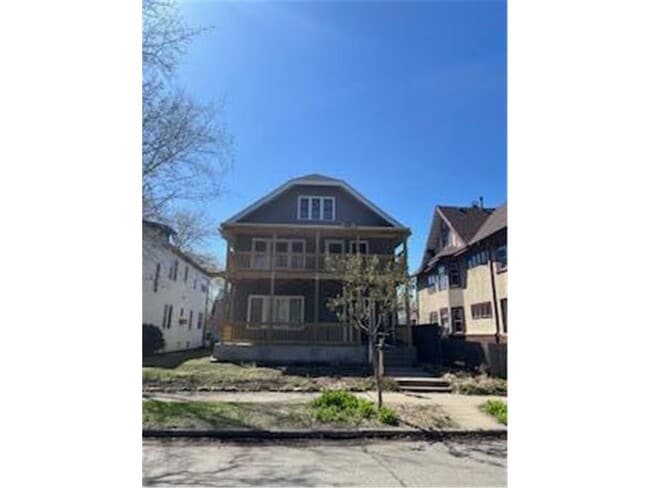 Primary Photo - 3118 Oakland Ave