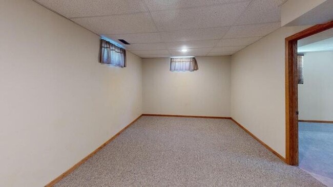 Building Photo - 1109 E Indiana Ave