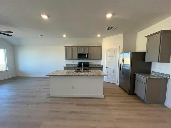 Building Photo - 7452 8th St