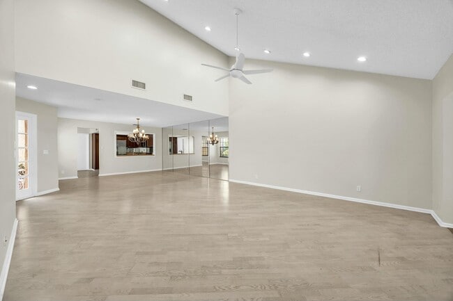 Building Photo - 11206 Applegate Cir