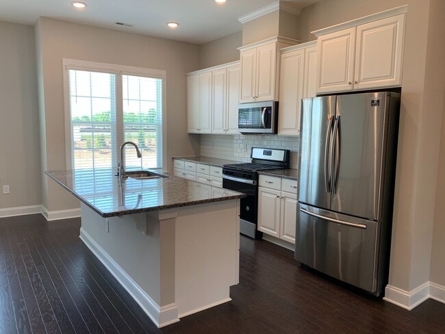 Building Photo - Gorgeous 4 Bedroom | 3.5 Bath Cary Townhom...