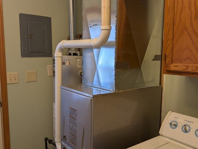 Building Photo - 112 Wright Dr