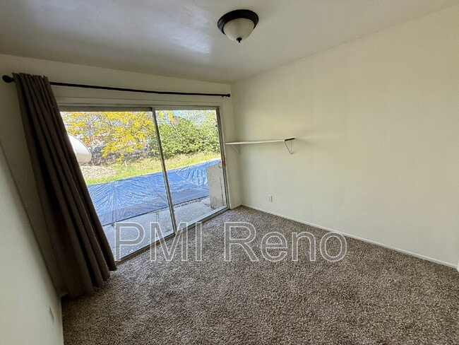 Building Photo - 790 Topaz Dr