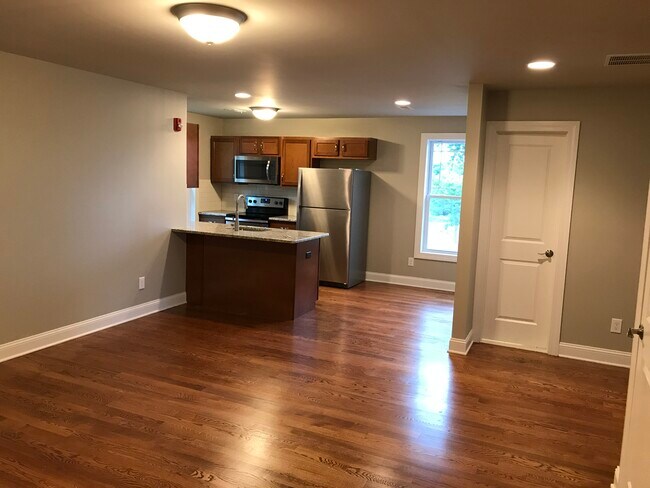 Building Photo - 3 Gaffers Ct