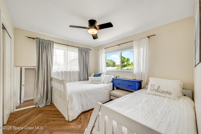 Building Photo - 1110 S Banana River Dr