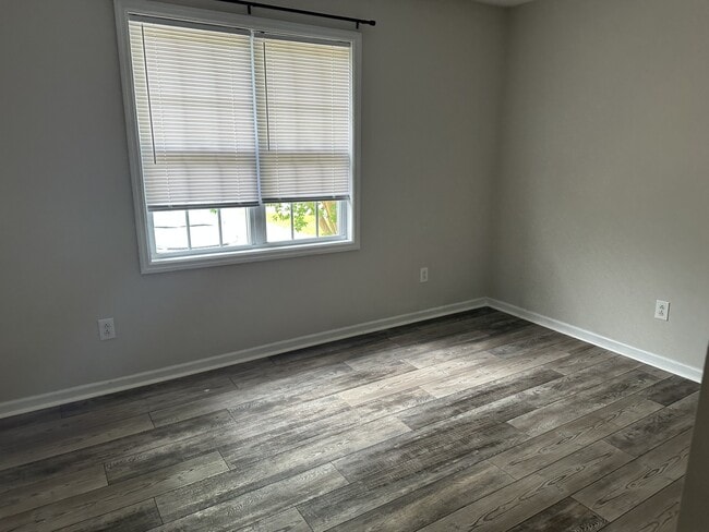 Building Photo - 3208 Deer Path Cir