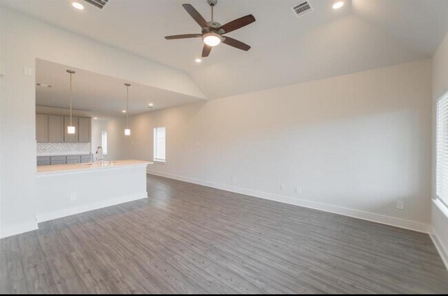 Building Photo - 10526 Preserve Wy
