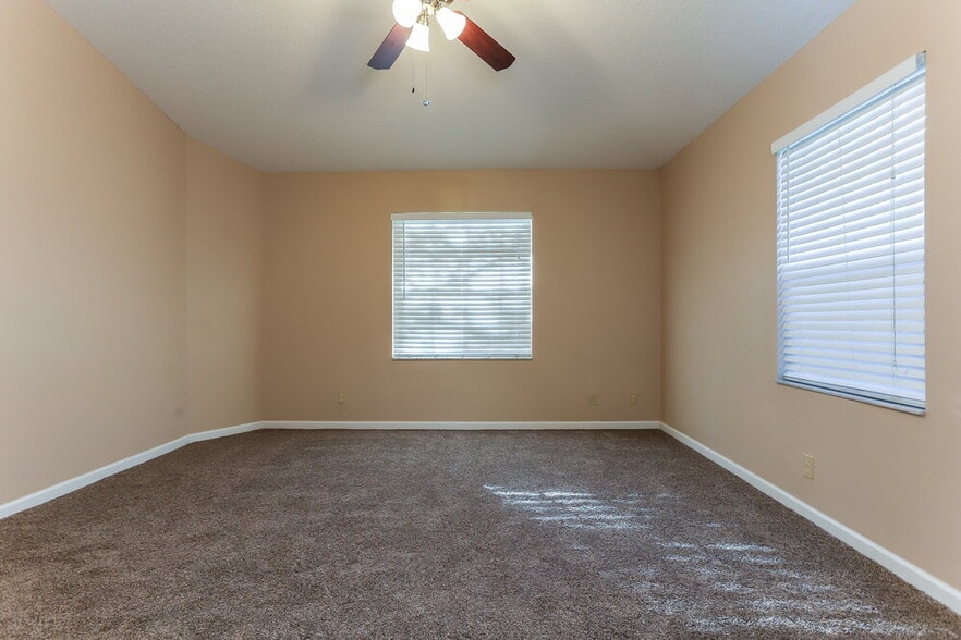 Building Photo - 5141 Willow Pond Rd W