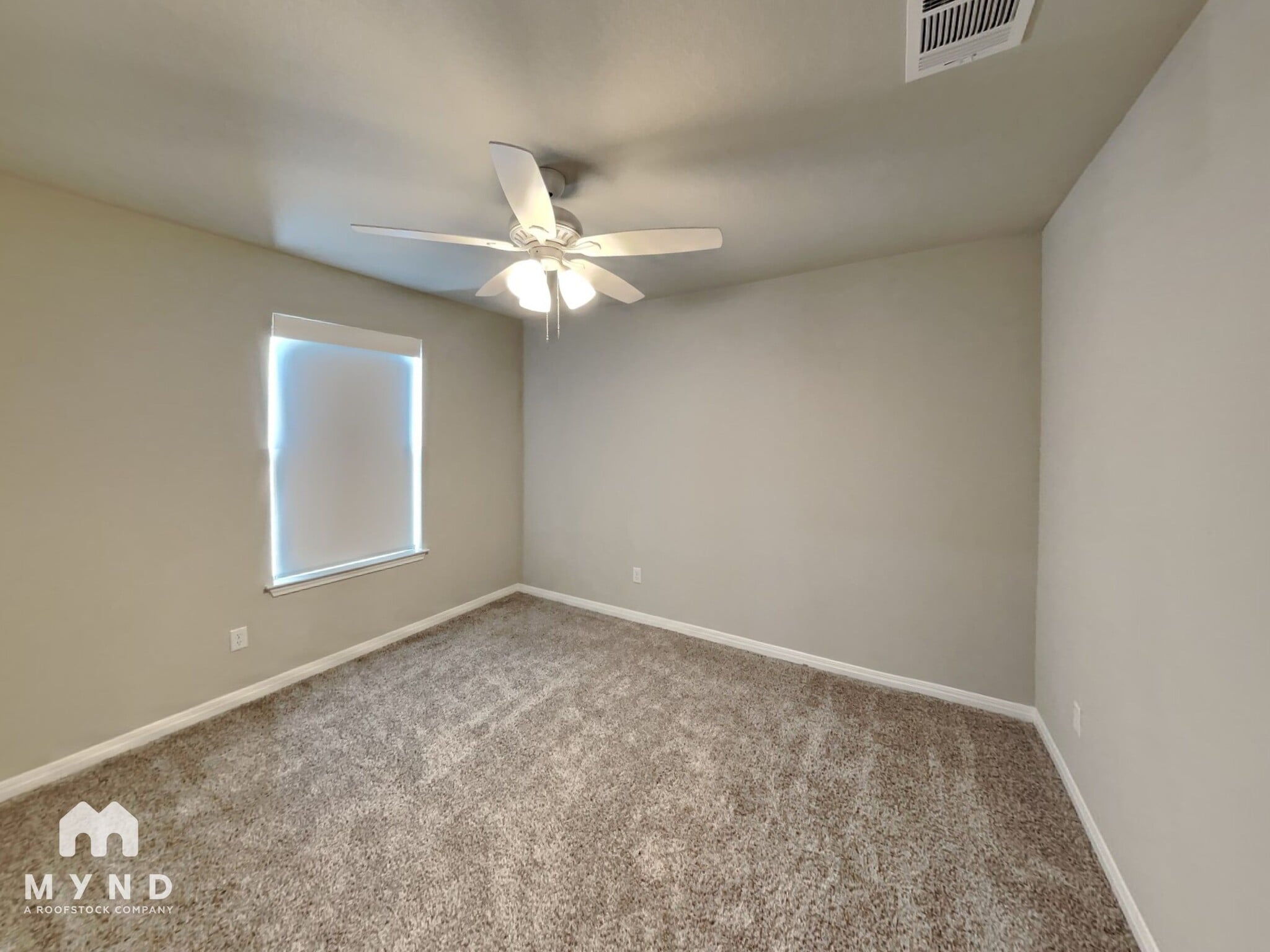 Building Photo - 906 Limestone Shls Rd