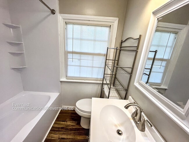 Building Photo - 3316 Browndell Dr