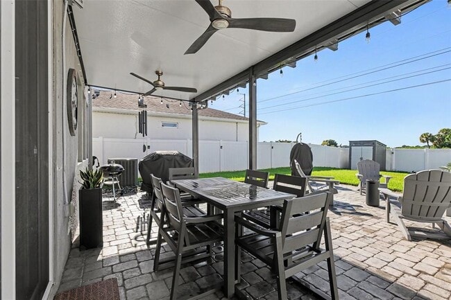 Building Photo - 11861 Brighton Knoll Loop