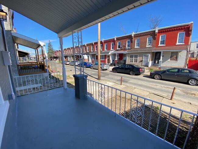 Building Photo - 5404 Delancey St