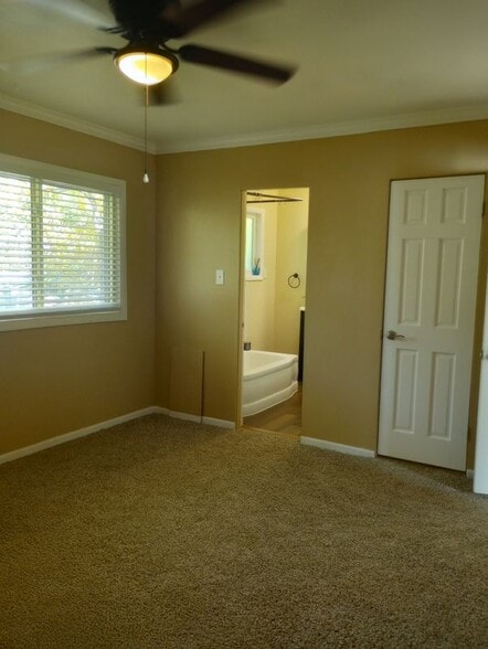 Building Photo - 111 Crystal Park Rd