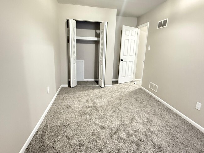 Building Photo - 1905 Walnut Ridge Dr