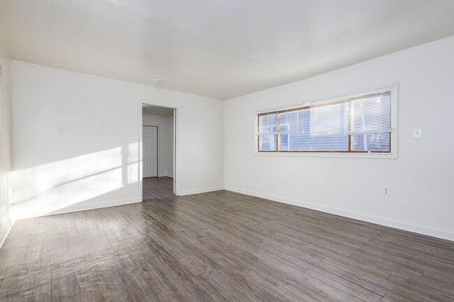 Building Photo - 30061 Hazelwood St