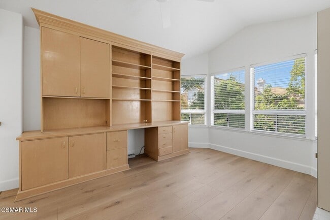 Building Photo - 658 Elevar Ct