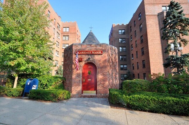 Building Photo - 180 Garth Rd