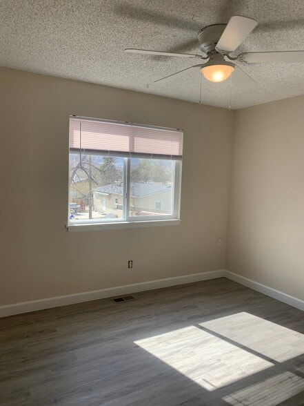 Primary bedroom - 25 Sunflower Rd