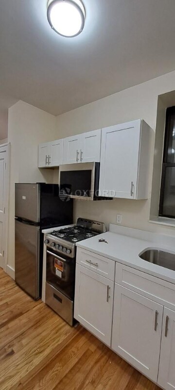 Primary Photo - 814 10th Ave