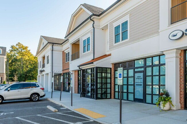 Building Photo - 1420 Ewing Pk Lp