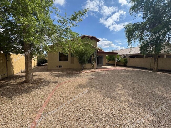 Building Photo - BEAUTIFUL 3 BEDROOM 2 BATHROOM HOME IN GOODYEAR